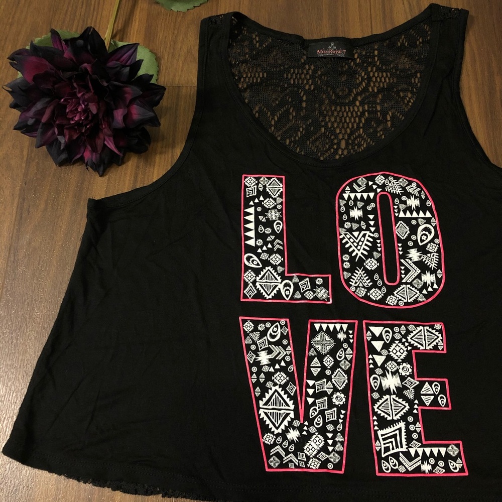 🎉2/$8 Love crop top 💖🖤